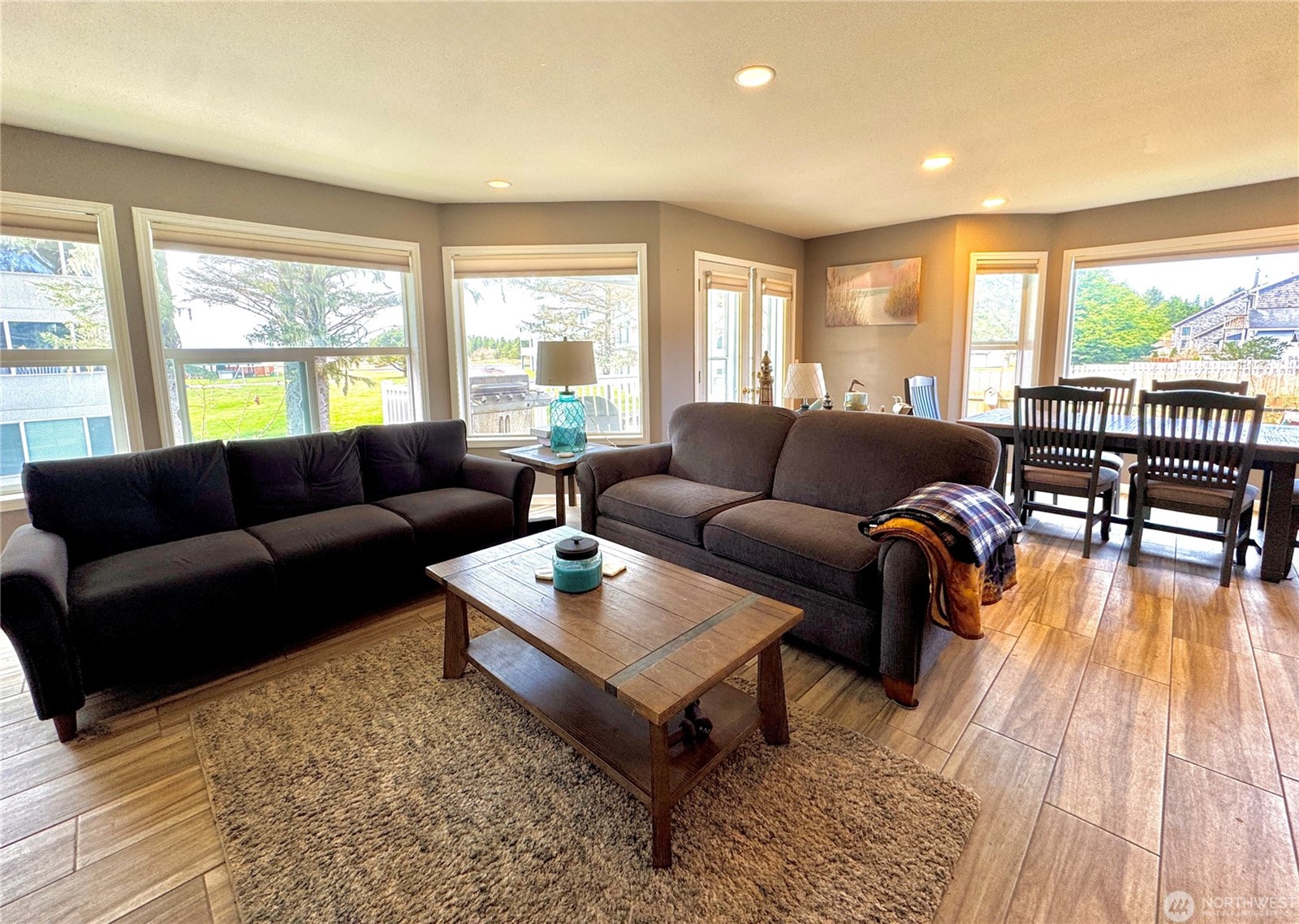 Long Beach, Washington, 98631, United States, 3 Bedrooms Bedrooms, ,2 BathroomsBathrooms,Residential,For Sale,1895276