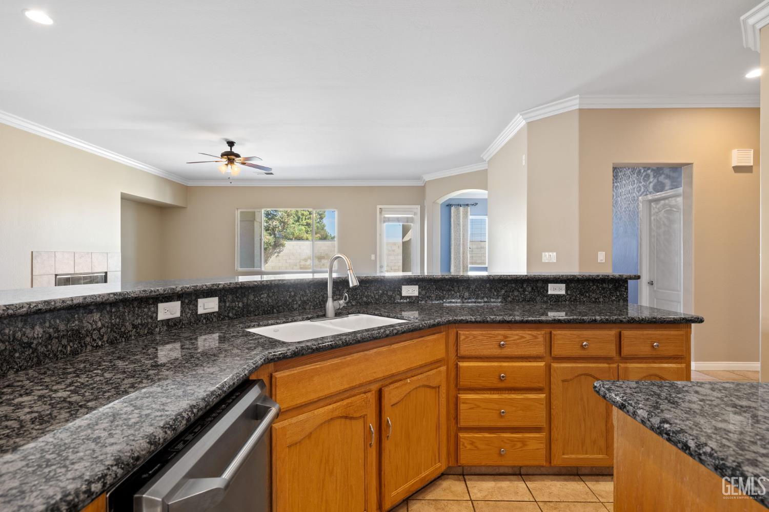 Bakersfield, California, 93312, United States, 4 Bedrooms Bedrooms, ,3 BathroomsBathrooms,Residential,For Sale,1933042