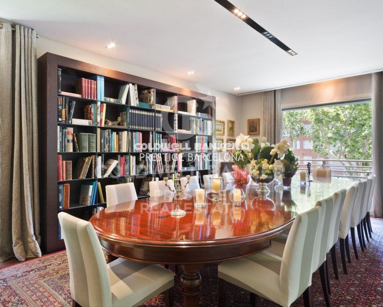 Barcelona, Catalonia, ES, 5 Bedrooms Bedrooms, ,3 BathroomsBathrooms,Residential,For Sale,1613109