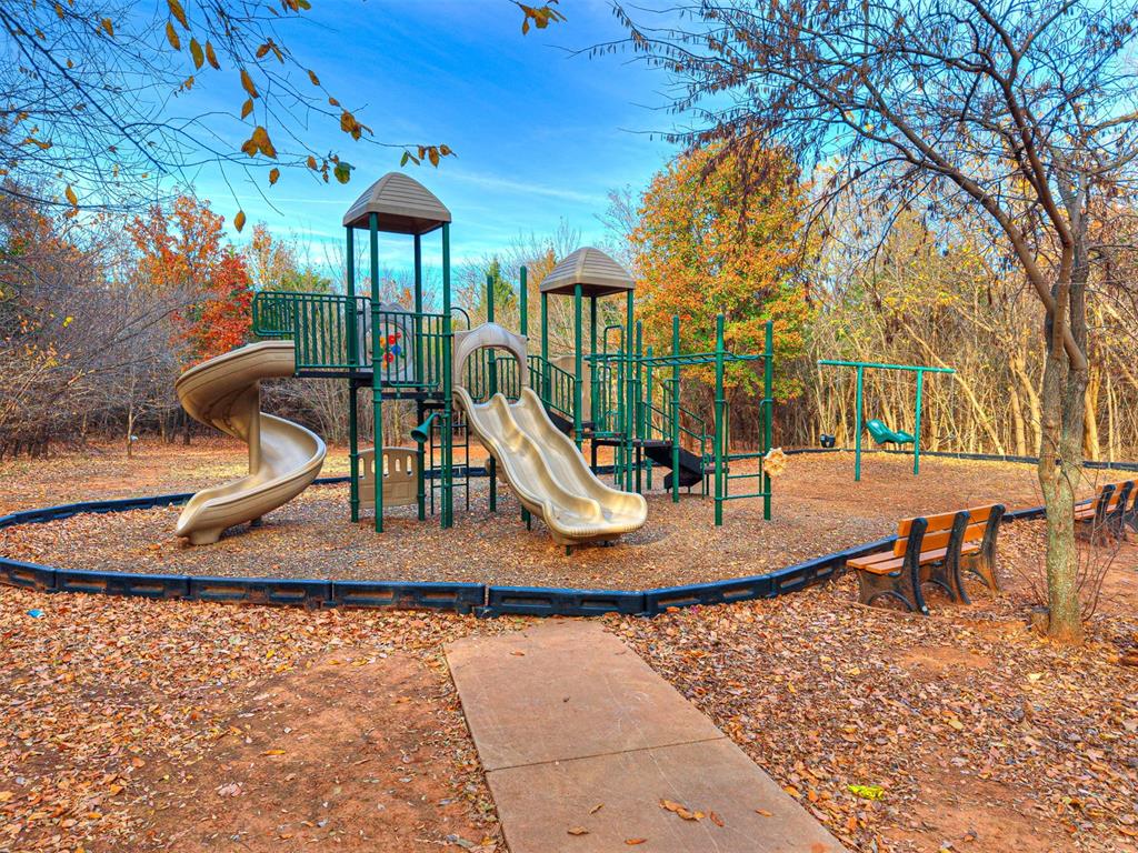 Edmond, Oklahoma, 73012, United States, 4 Bedrooms Bedrooms, ,3 BathroomsBathrooms,Residential,For Sale,1996470