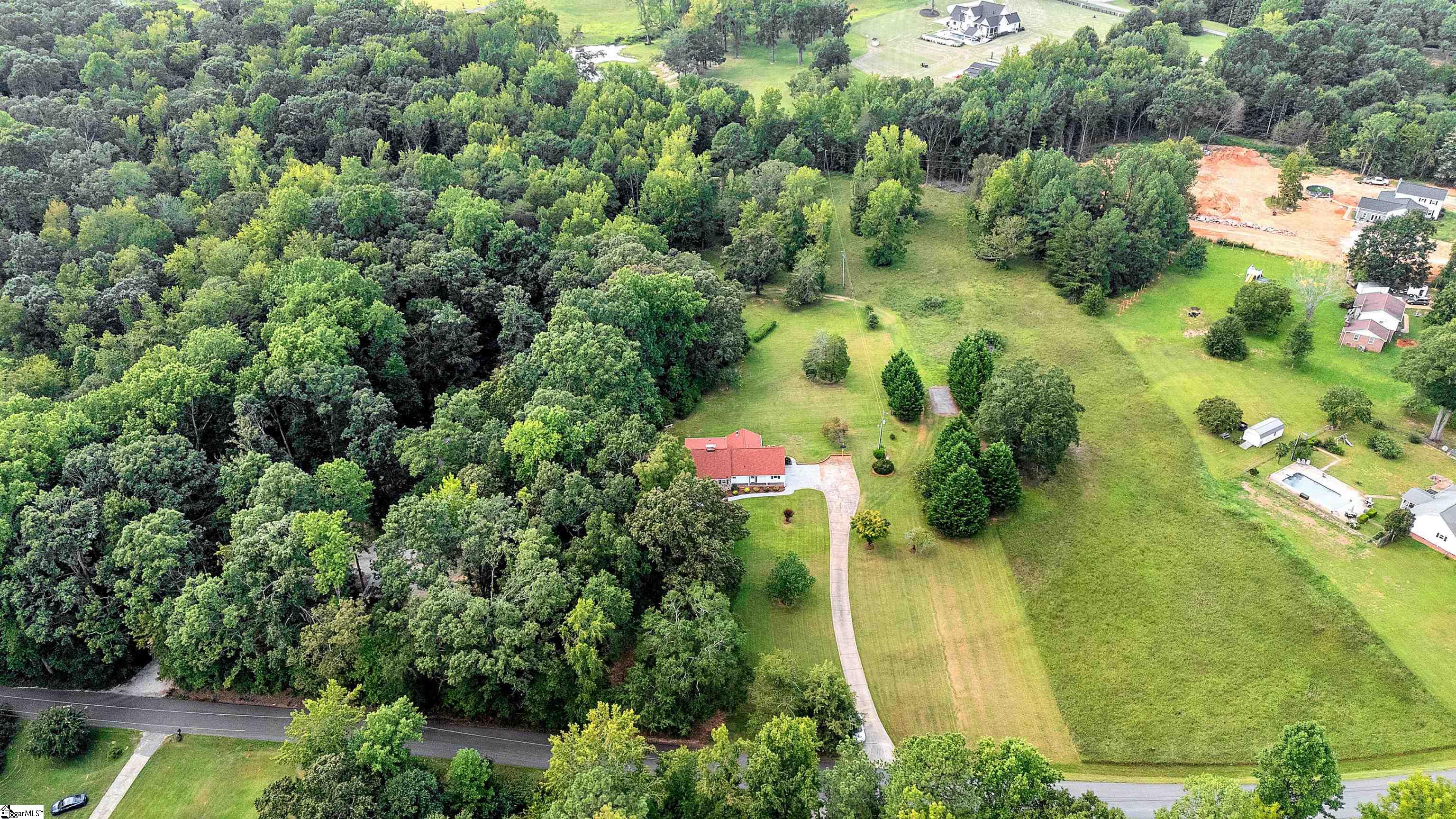 Fountain Inn, South Carolina, 29644, United States, 5 Bedrooms Bedrooms, ,4 BathroomsBathrooms,Residential,For Sale,1938942