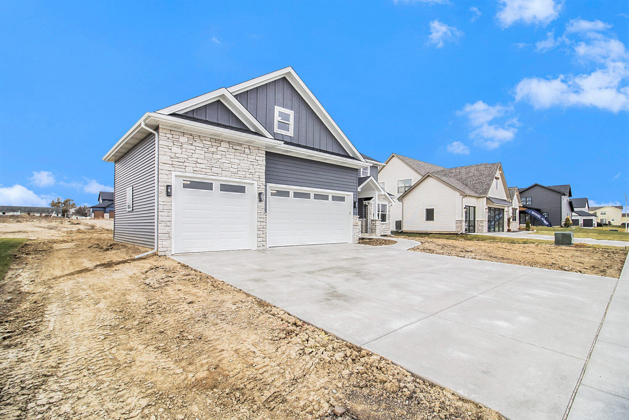 Cedar Lake, Indiana, 46303, United States, 4 Bedrooms Bedrooms, ,3 BathroomsBathrooms,Residential,For Sale,1999304