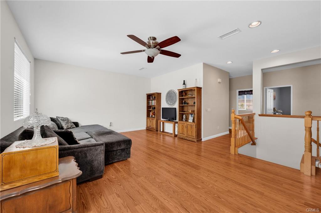 Eastvale, California, 92880, United States, 4 Bedrooms Bedrooms, ,3 BathroomsBathrooms,Residential,For Sale,1914327