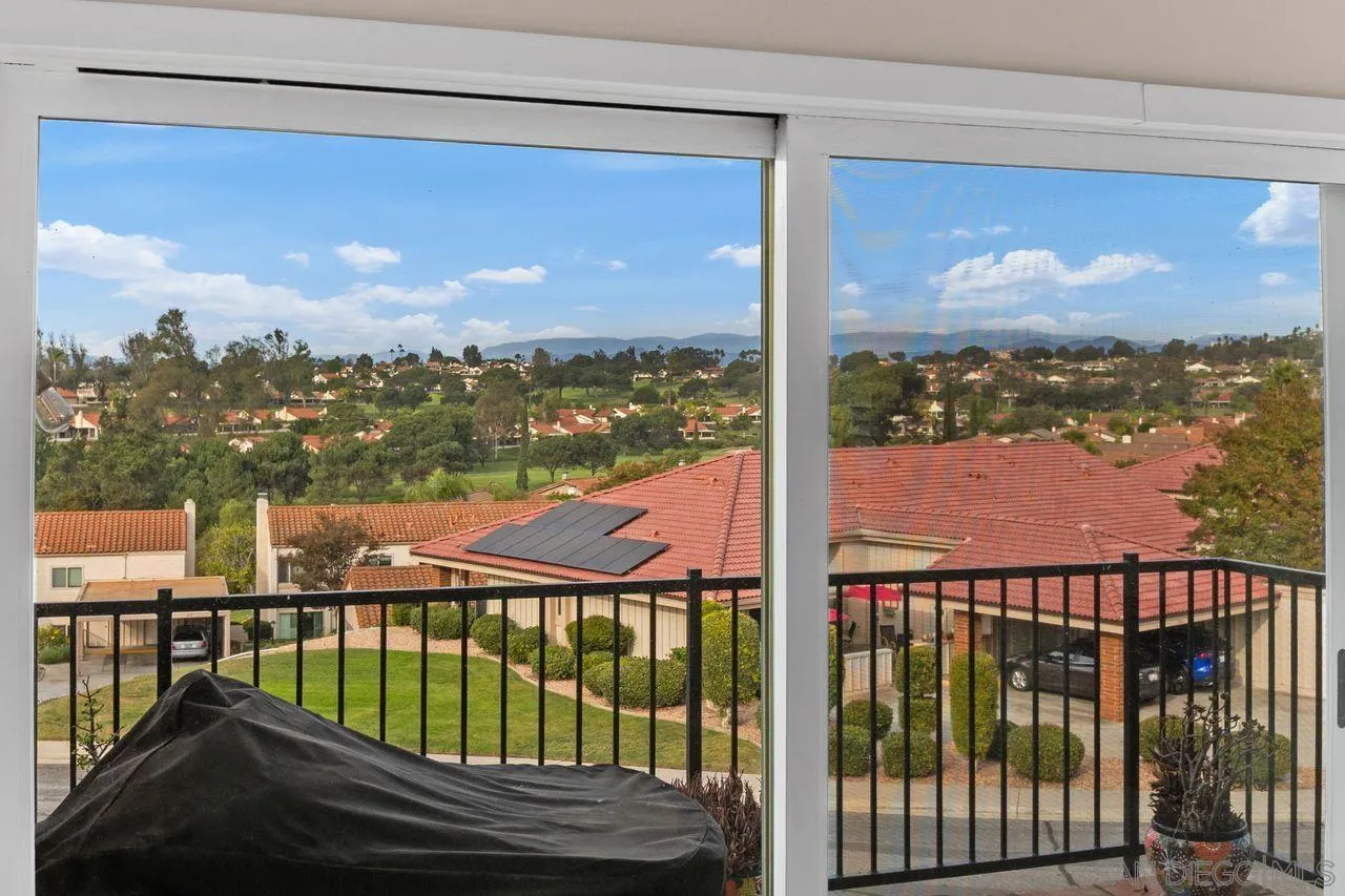 San Diego, California, 92128, United States, 2 Bedrooms Bedrooms, ,2 BathroomsBathrooms,Residential,For Sale,1991456