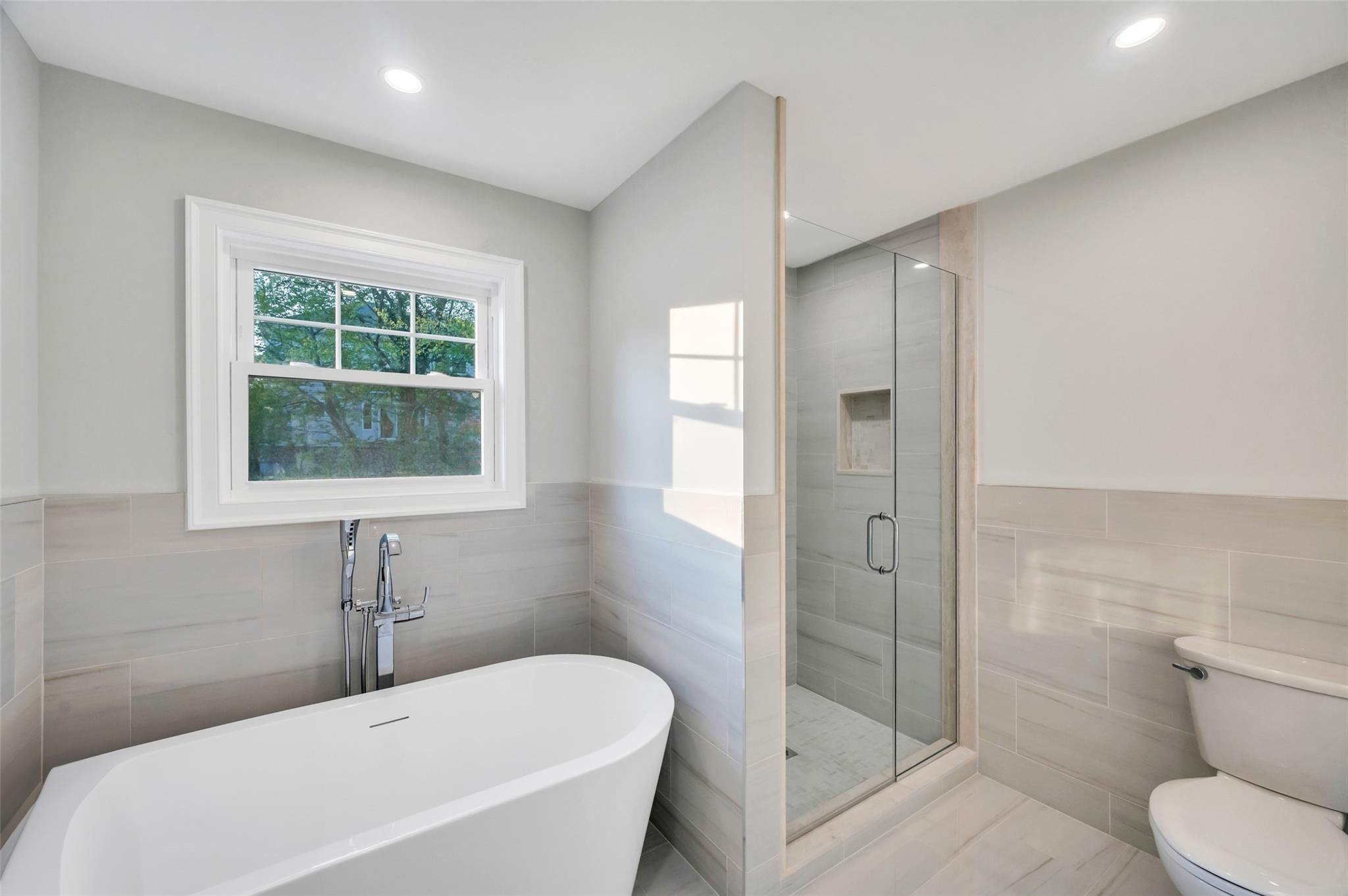 Smithtown, New York, 11787, United States, 4 Bedrooms Bedrooms, ,3 BathroomsBathrooms,Residential,For Sale,1796474