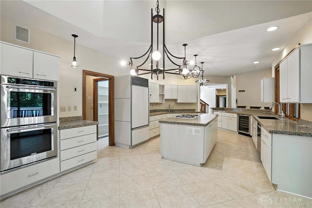 Sugarcreek Twp, Ohio, 45440, United States, 4 Bedrooms Bedrooms, ,5 BathroomsBathrooms,Residential,For Sale,1902150
