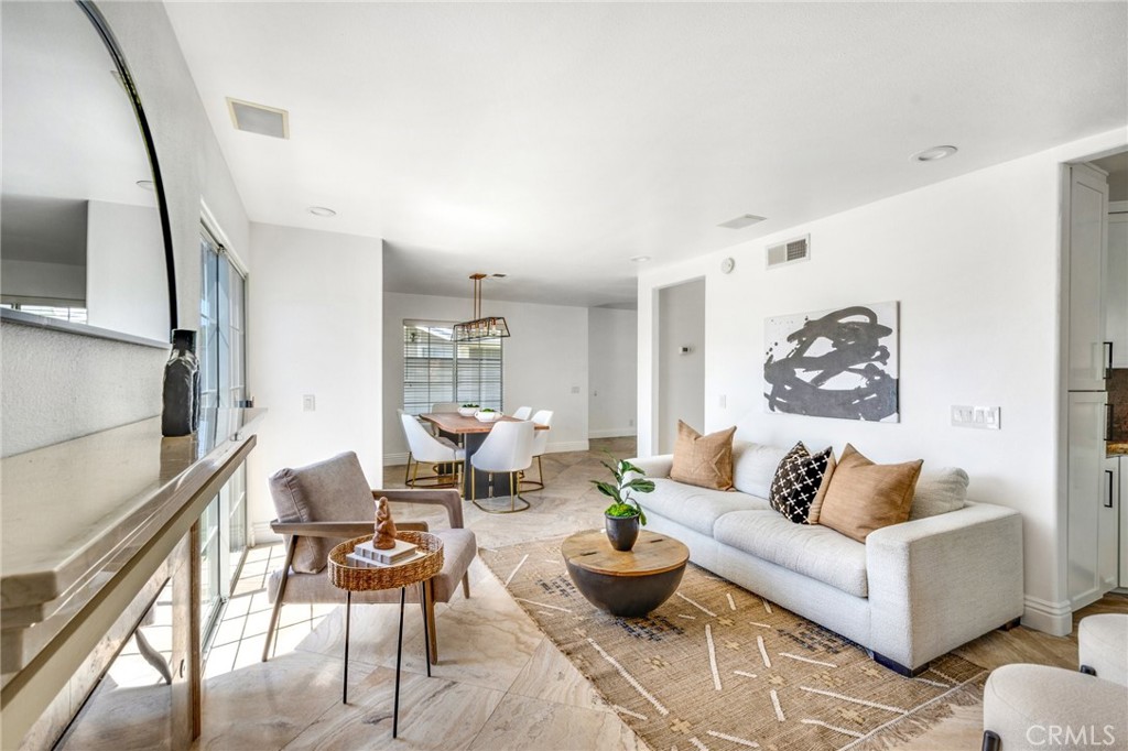 Costa Mesa, California, 92627, United States, 3 Bedrooms Bedrooms, ,2 BathroomsBathrooms,Residential,For Sale,1847589