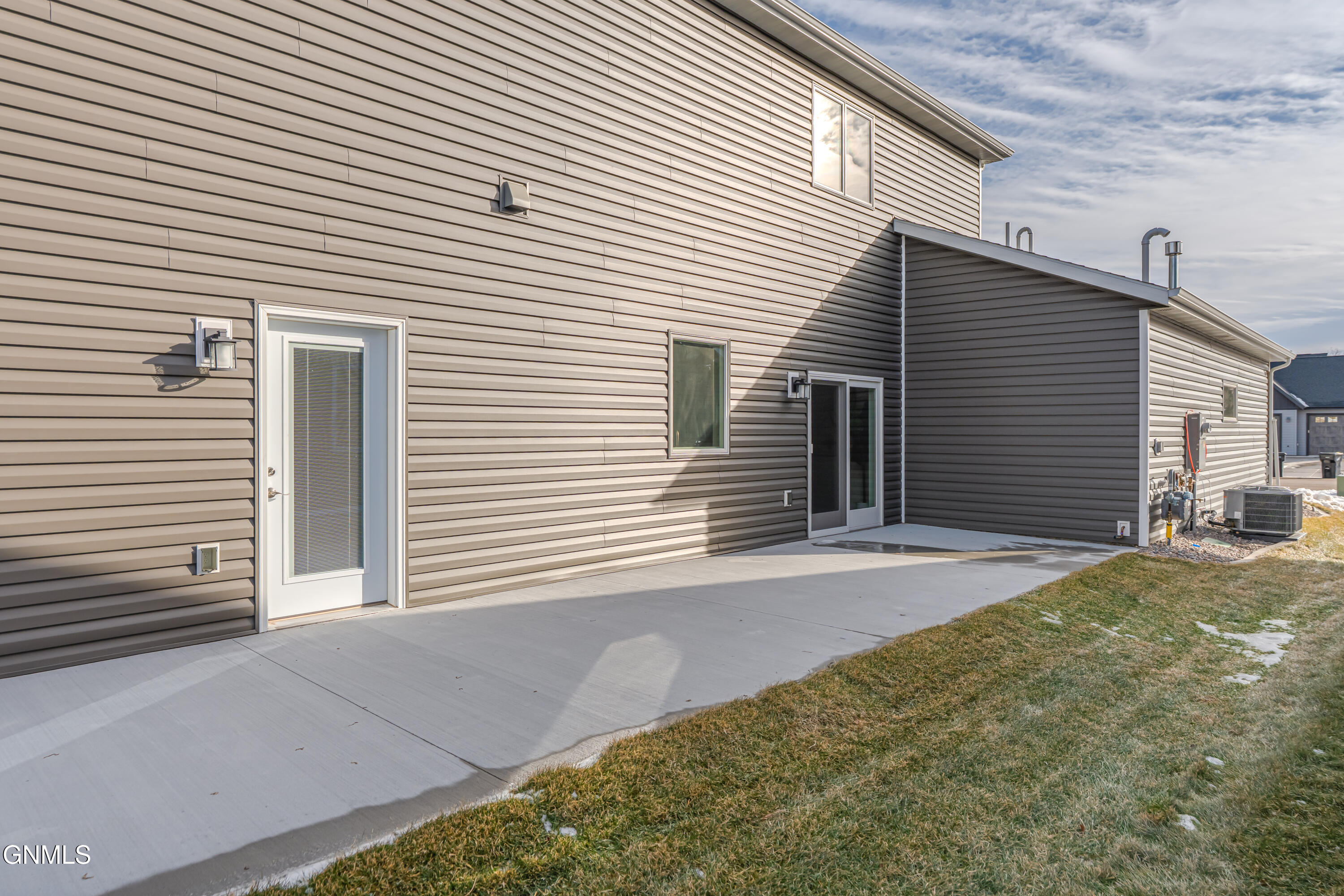 Bismarck, North Dakota, 58504, United States, 3 Bedrooms Bedrooms, ,3 BathroomsBathrooms,Residential,For Sale,1990229