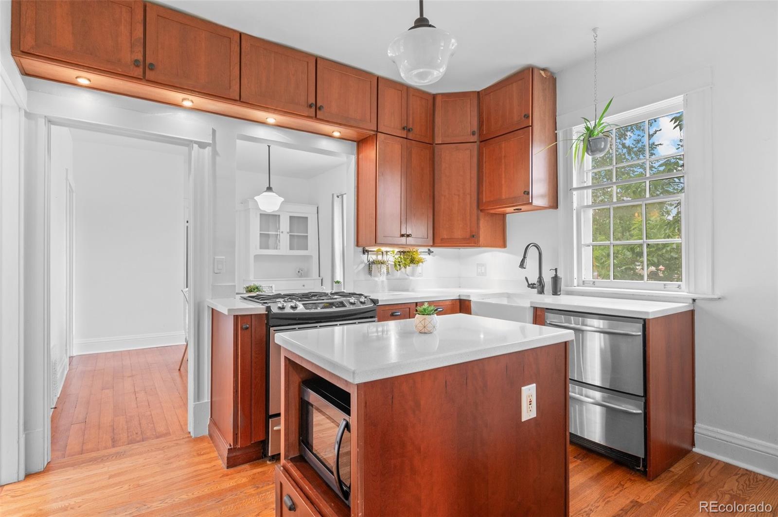 Denver, Colorado, 80218, United States, 3 Bedrooms Bedrooms, ,1 BathroomBathrooms,Residential,For Sale,1846807