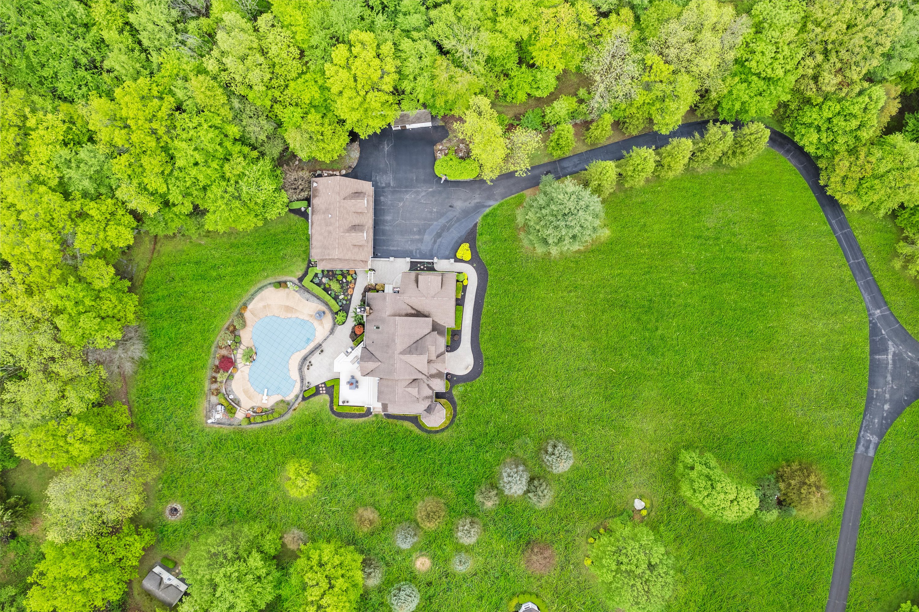 Montgomery, New York, 12549, United States, 4 Bedrooms Bedrooms, ,4 BathroomsBathrooms,Residential,For Sale,1806670