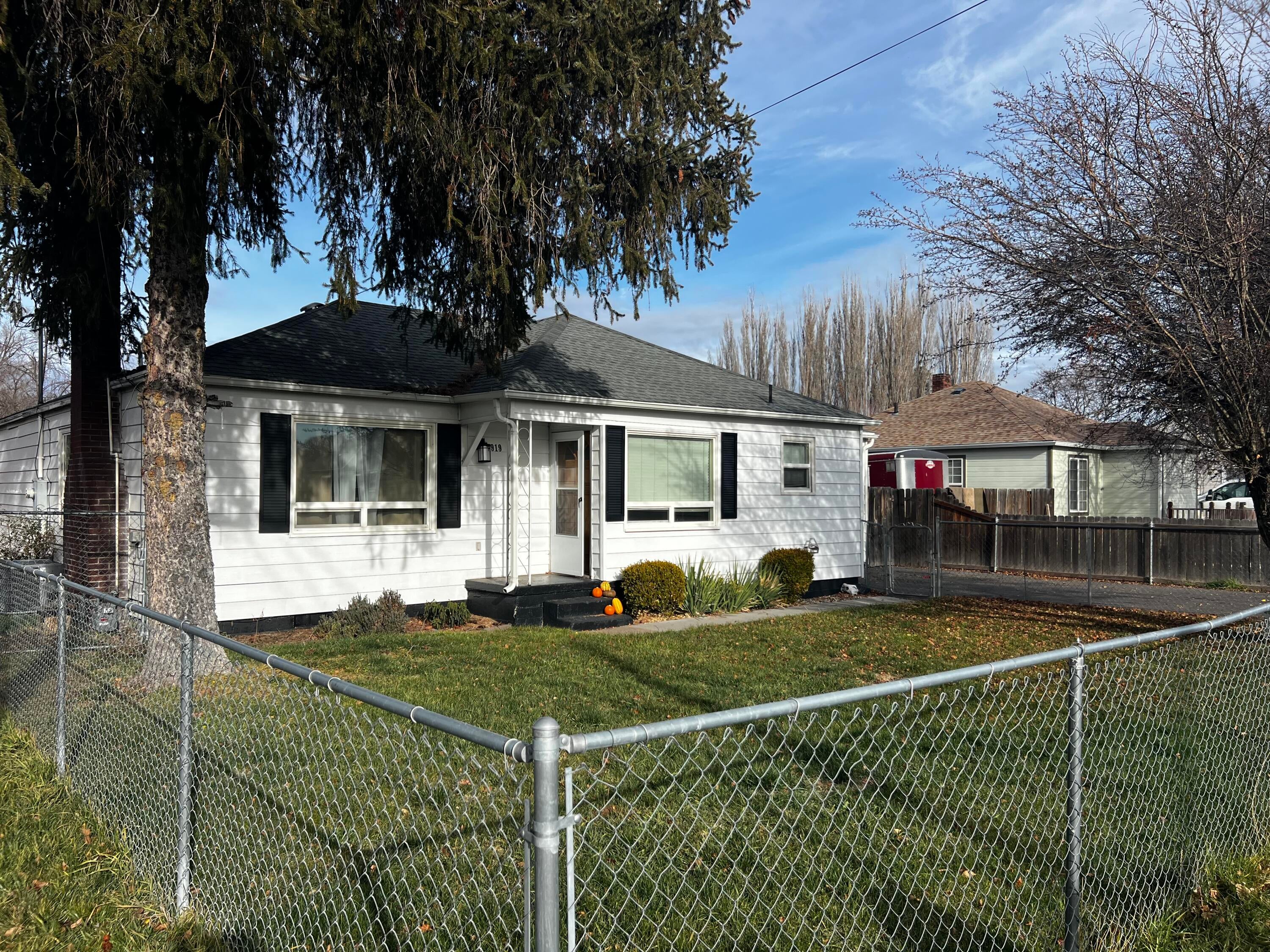 Bristol Ave, Klamath Falls, OR 97603 #1