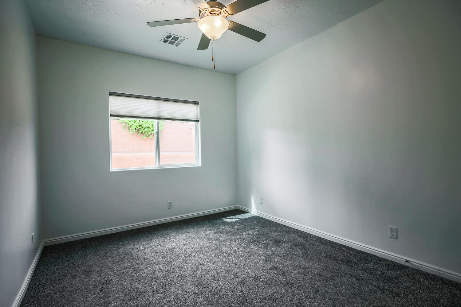 St George, Utah, 84790, United States, 3 Bedrooms Bedrooms, ,Residential,For Sale,1927103