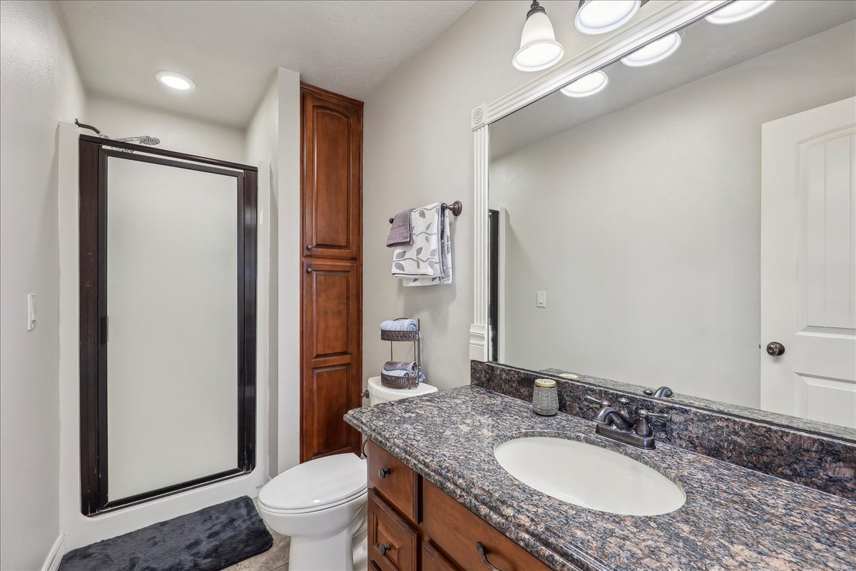 Lumberton, Texas, 77657, United States, 5 Bedrooms Bedrooms, ,4 BathroomsBathrooms,Residential,For Sale,1941970
