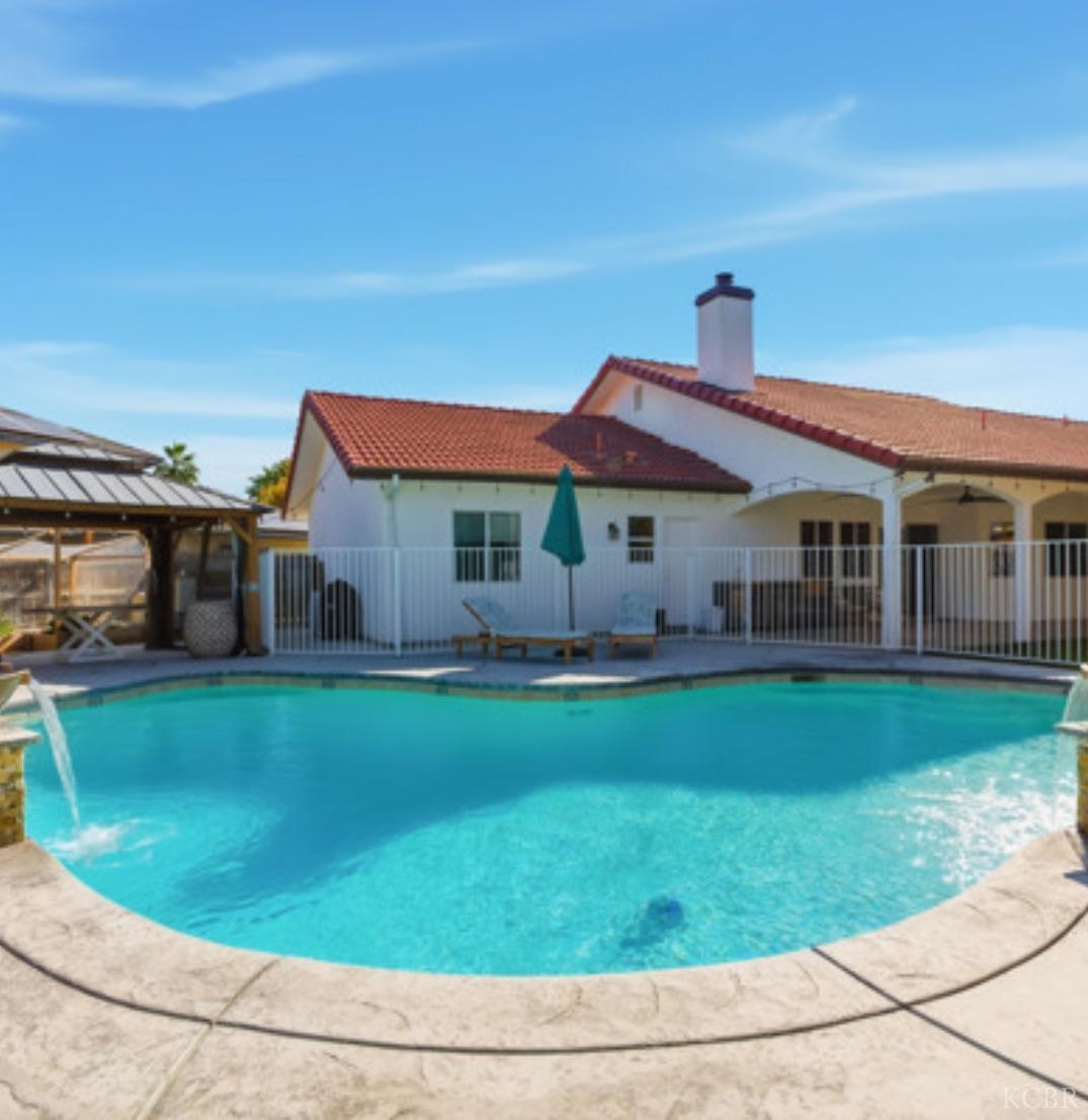 Hanford, California, 93230, United States, 4 Bedrooms Bedrooms, ,2 BathroomsBathrooms,Residential,For Sale,1976494