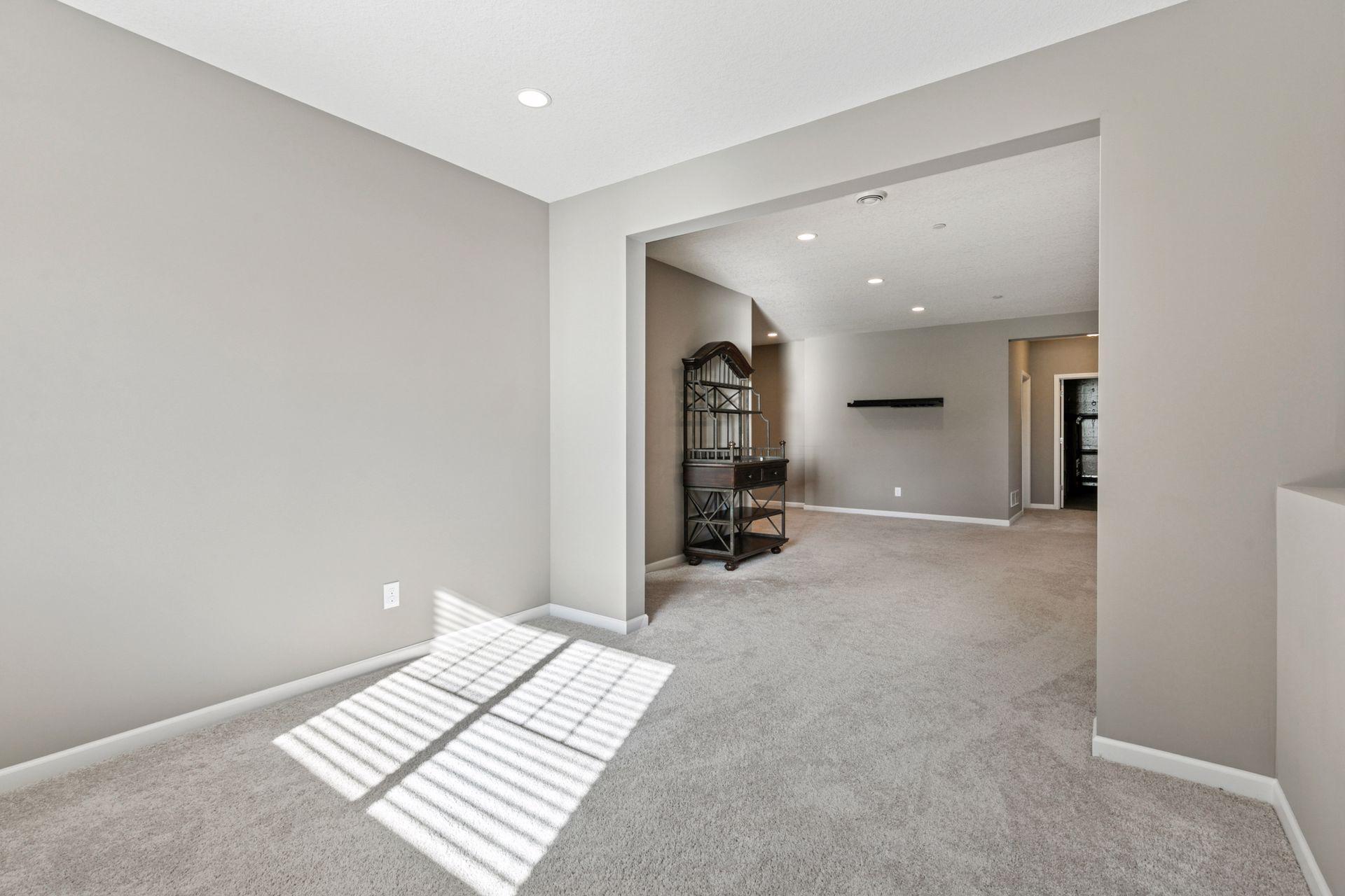 Lakeville, Minnesota, 55044, United States, 3 Bedrooms Bedrooms, ,2 BathroomsBathrooms,Residential,For Sale,1971412