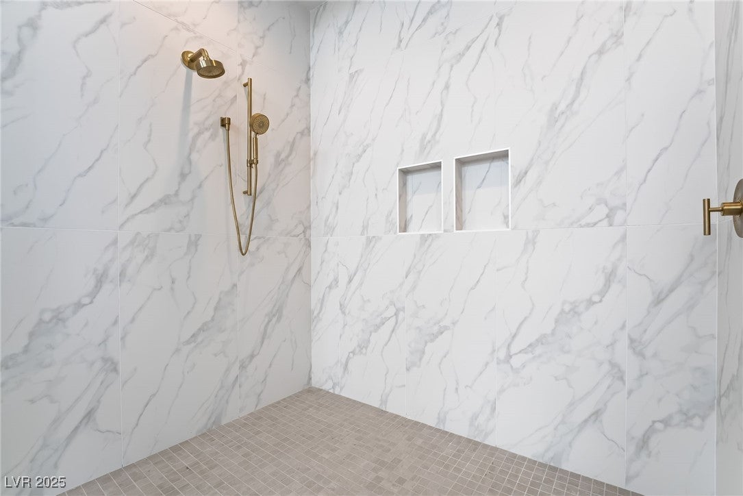 Las Vegas, Nevada, 89135, United States, 4 Bedrooms Bedrooms, ,5 BathroomsBathrooms,Residential,For Sale,1974959