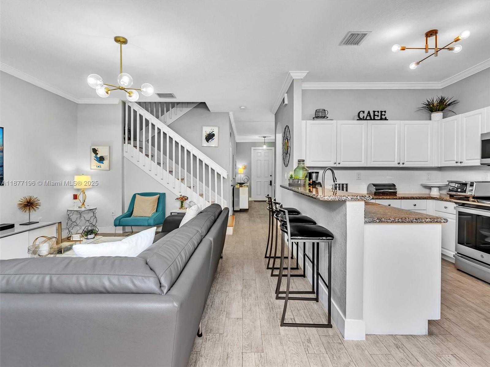 Miami, Florida, 33186, United States, 3 Bedrooms Bedrooms, ,3 BathroomsBathrooms,Residential,For Sale,1949094