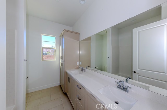 Corona, California, 92883, United States, 3 Bedrooms Bedrooms, ,3 BathroomsBathrooms,Residential,For Sale,1920485