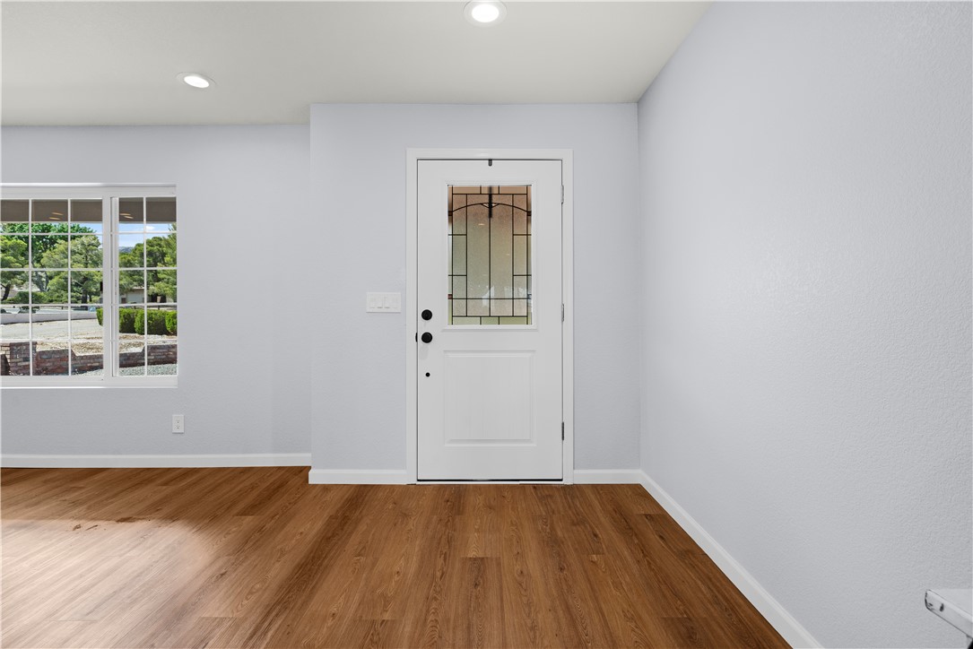 Kingman, Arizona, 86409, United States, 5 Bedrooms Bedrooms, ,1 BathroomBathrooms,Residential,For Sale,1891377