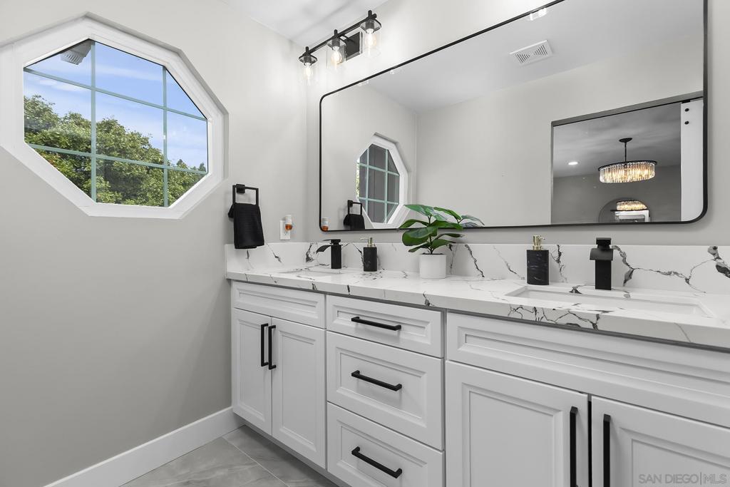 San Diego, California, 92111, United States, 3 Bedrooms Bedrooms, ,3 BathroomsBathrooms,Residential,For Sale,2010318