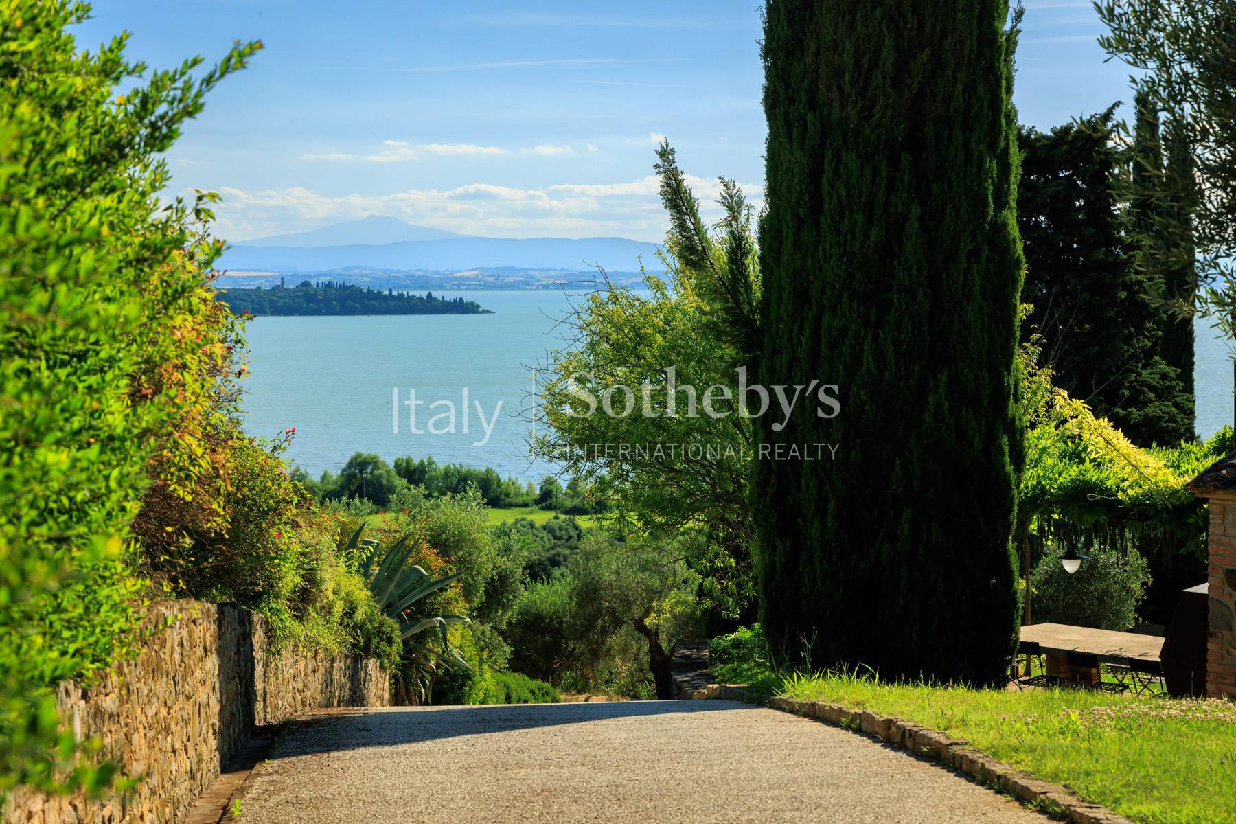  Esquisite villa with breathtaking view on the Lake Trasimeno - 物件實景