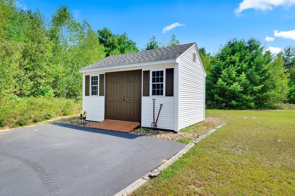 North Brookfield, Massachusetts, 01535, United States, 3 Bedrooms Bedrooms, ,3 BathroomsBathrooms,Residential,For Sale,2038424
