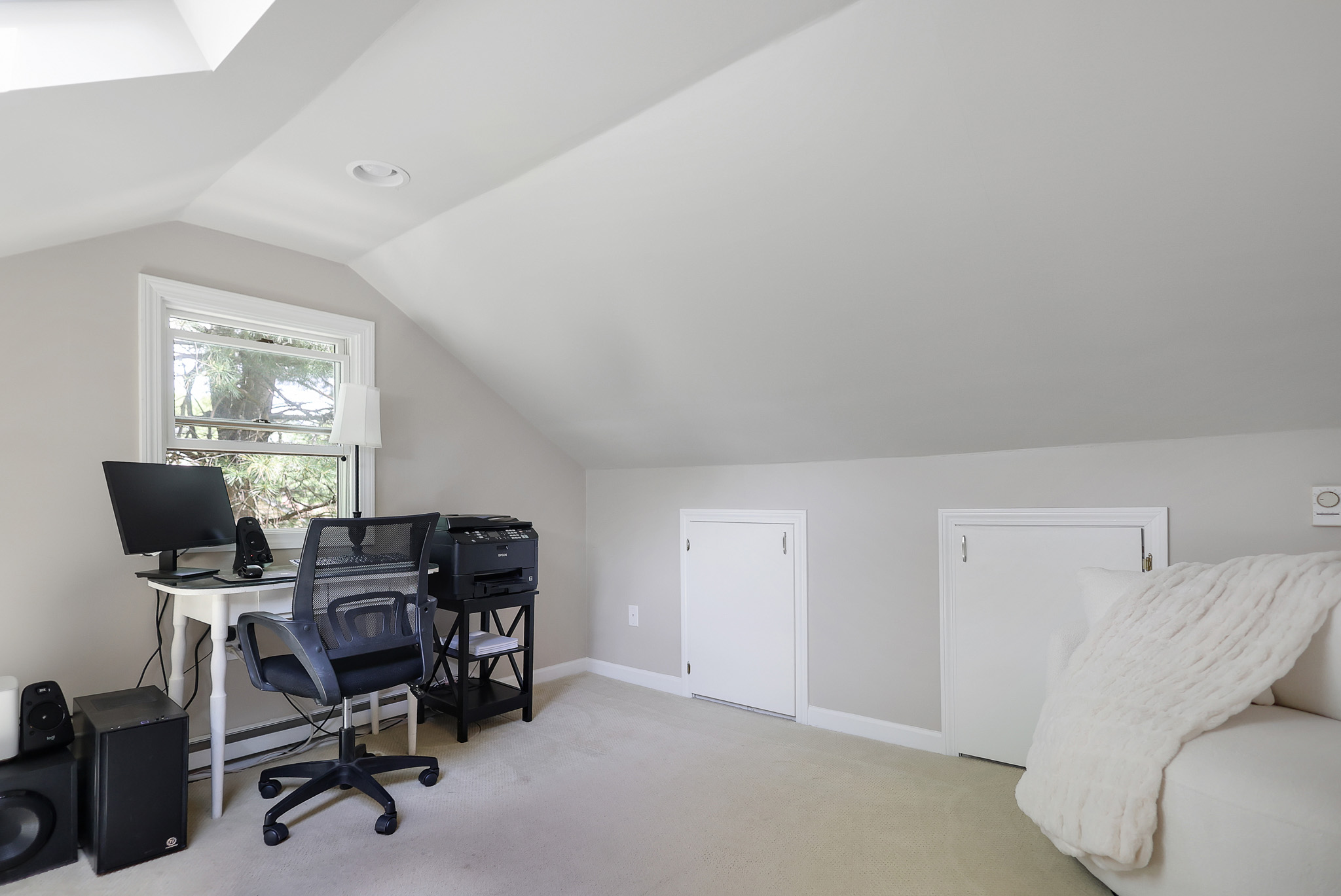 North Andover, Massachusetts, 01845, United States, 2 Bedrooms Bedrooms, ,2 BathroomsBathrooms,Residential,For Sale,2048413