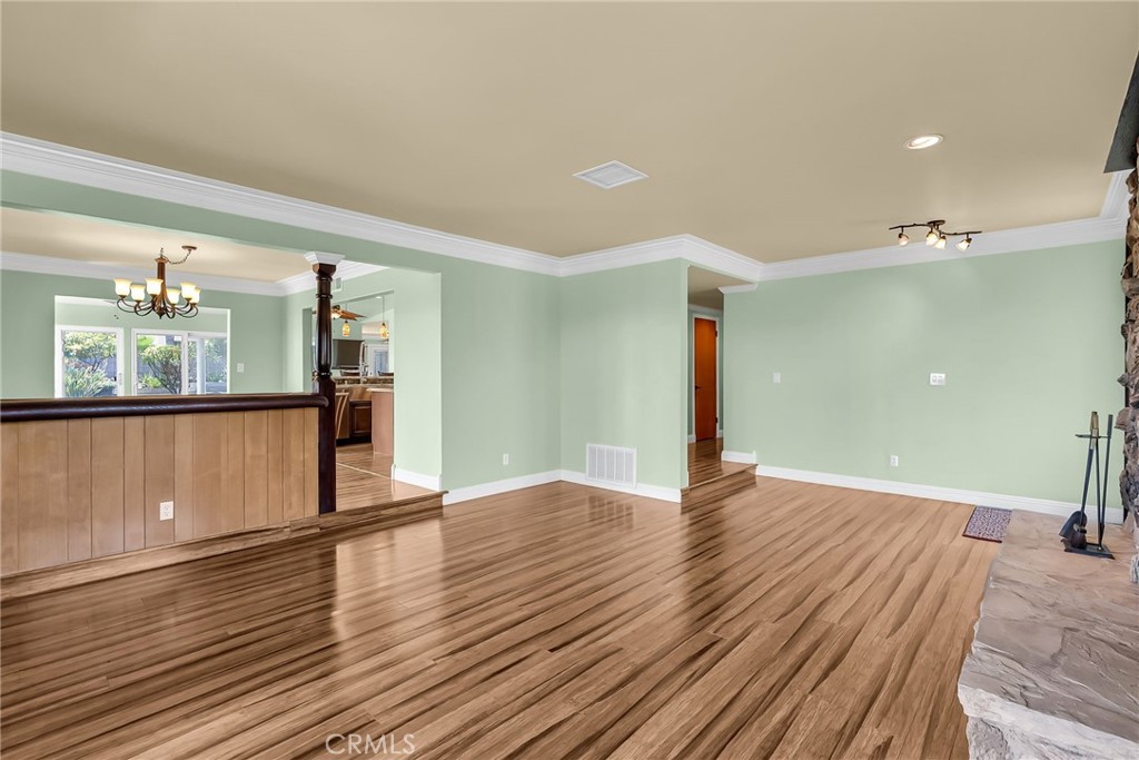 Jurupa Valley, California, 92509, United States, 3 Bedrooms Bedrooms, ,2 BathroomsBathrooms,Residential,For Sale,1939964