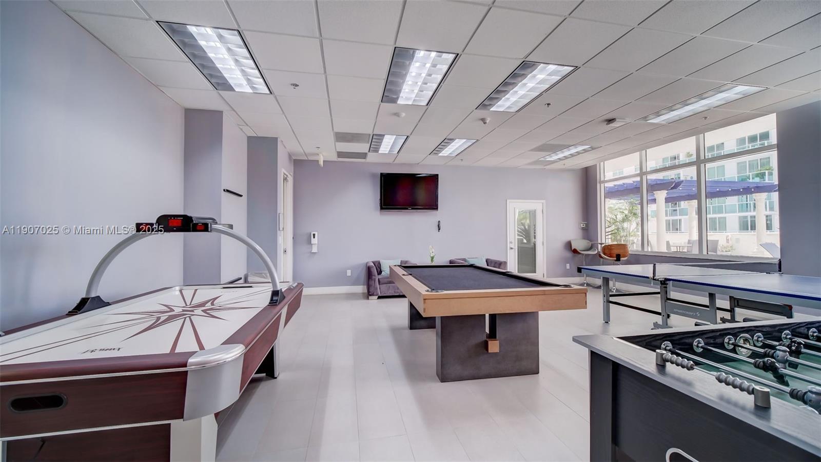 Miami, Florida, 33131, United States, 1 Bedroom Bedrooms, ,1 BathroomBathrooms,Residential,For Sale,1986520