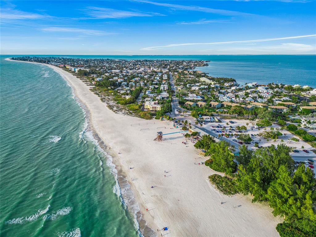 Holmes Beach, Florida, 34217, United States, 4 Bedrooms Bedrooms, ,6 BathroomsBathrooms,Residential,For Sale,1989554