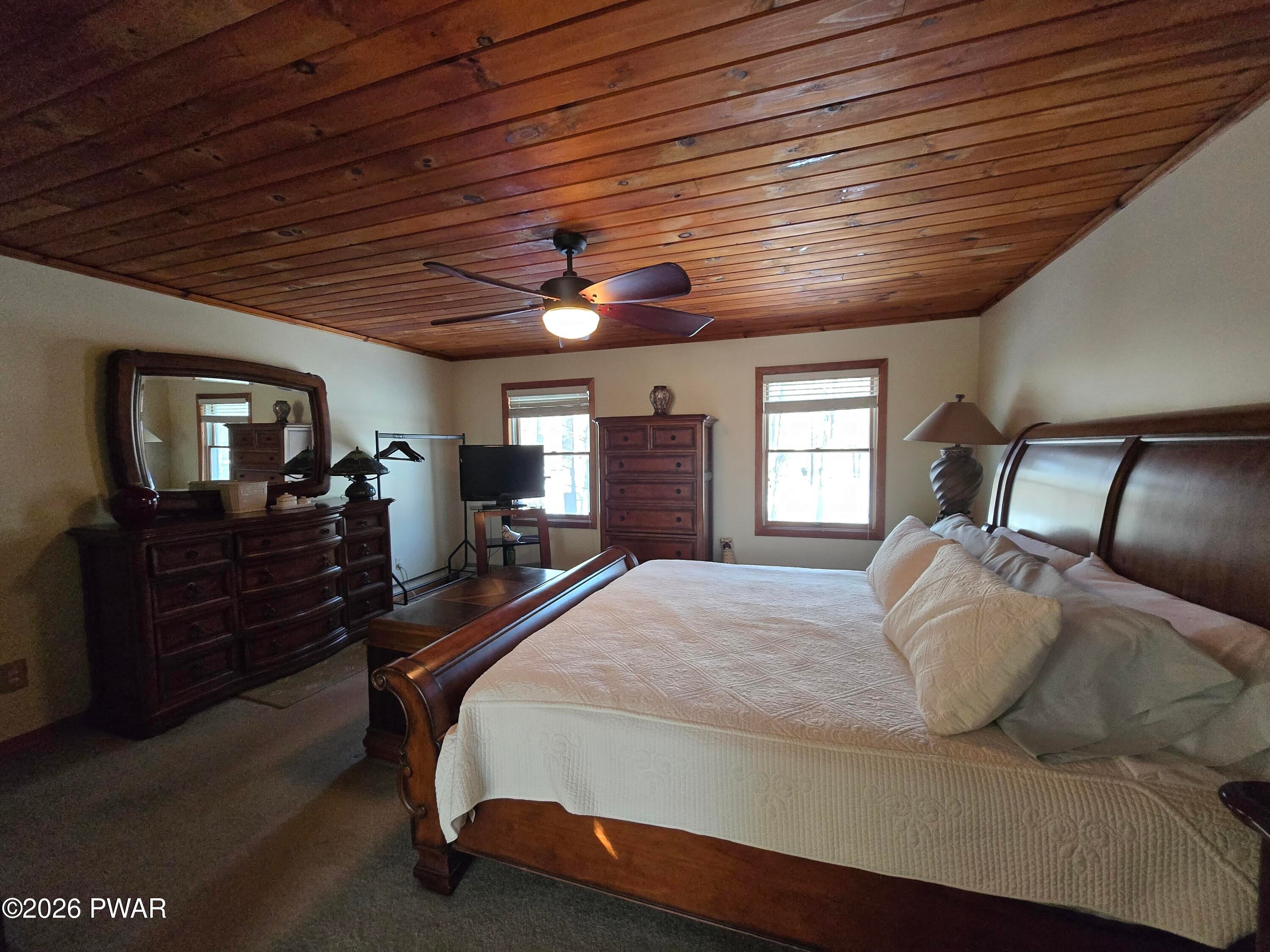 Lords Valley, Pennsylvania, 18428, United States, 4 Bedrooms Bedrooms, ,3 BathroomsBathrooms,Residential,For Sale,2020252