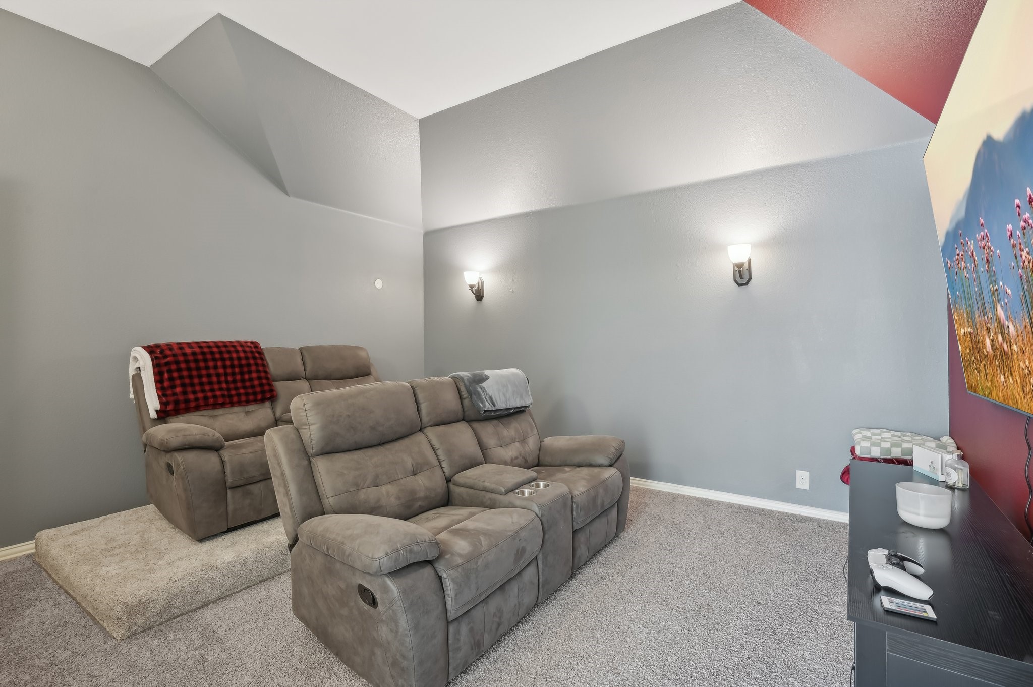 Little Elm, Texas, 75068, United States, 4 Bedrooms Bedrooms, ,3 BathroomsBathrooms,Residential,For Sale,1768216