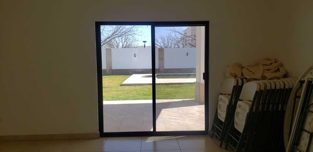 CERRADA DE LA INDIA, Torreón, Coahuila de Zaragoza, 27400, Mexico, 3 Bedrooms Bedrooms, ,3 BathroomsBathrooms,Residential,For Sale,CERRADA DE LA INDIA,1233740
