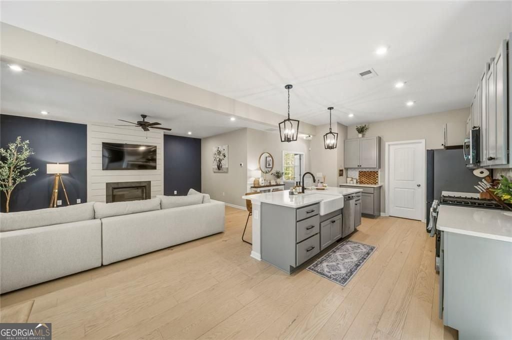 Braselton, Georgia, 30517, United States, 4 Bedrooms Bedrooms, ,3 BathroomsBathrooms,Residential,For Sale,2042079