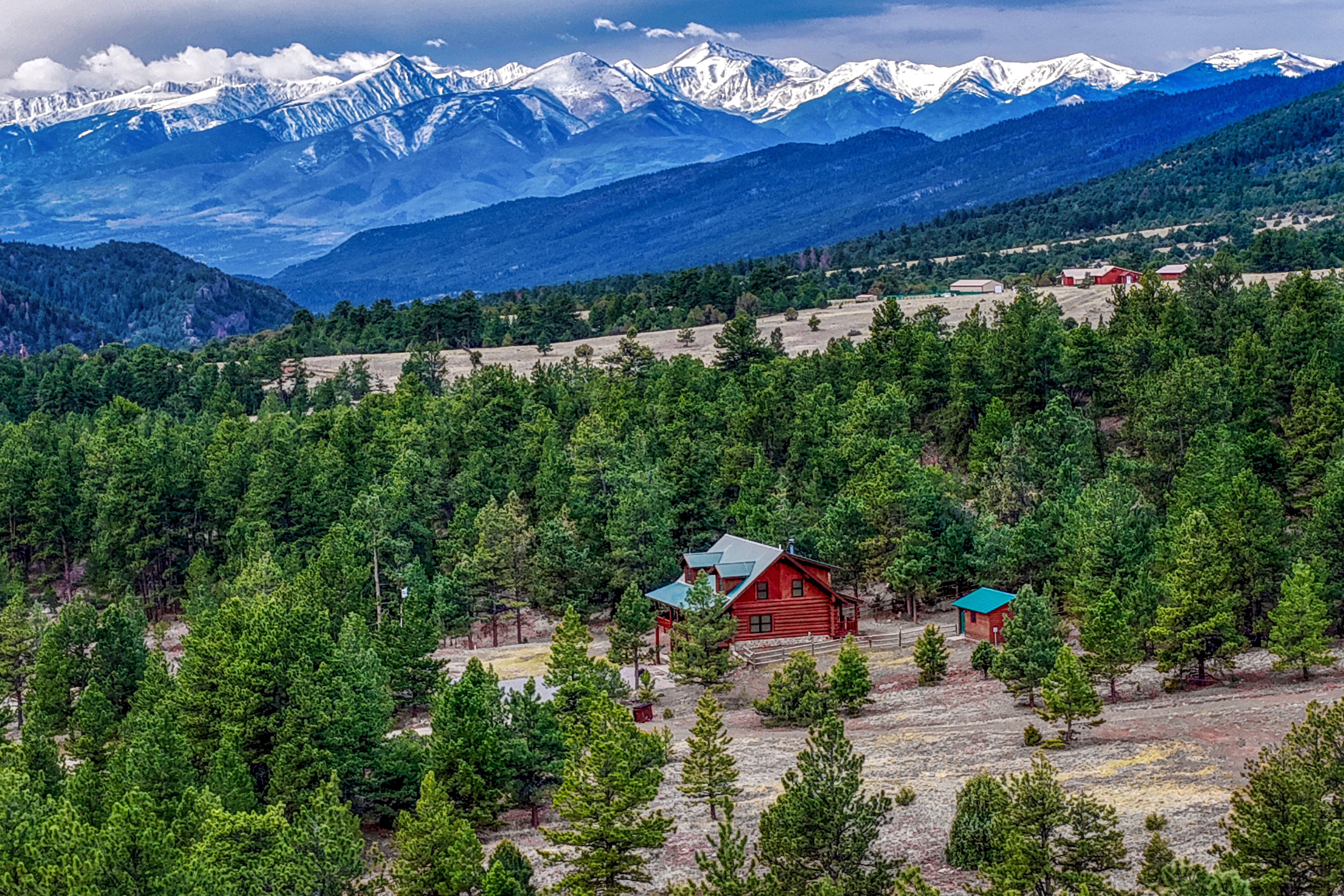  Spectacular 119 acre ranch tucked into a scenic mountain valley - 物件實景