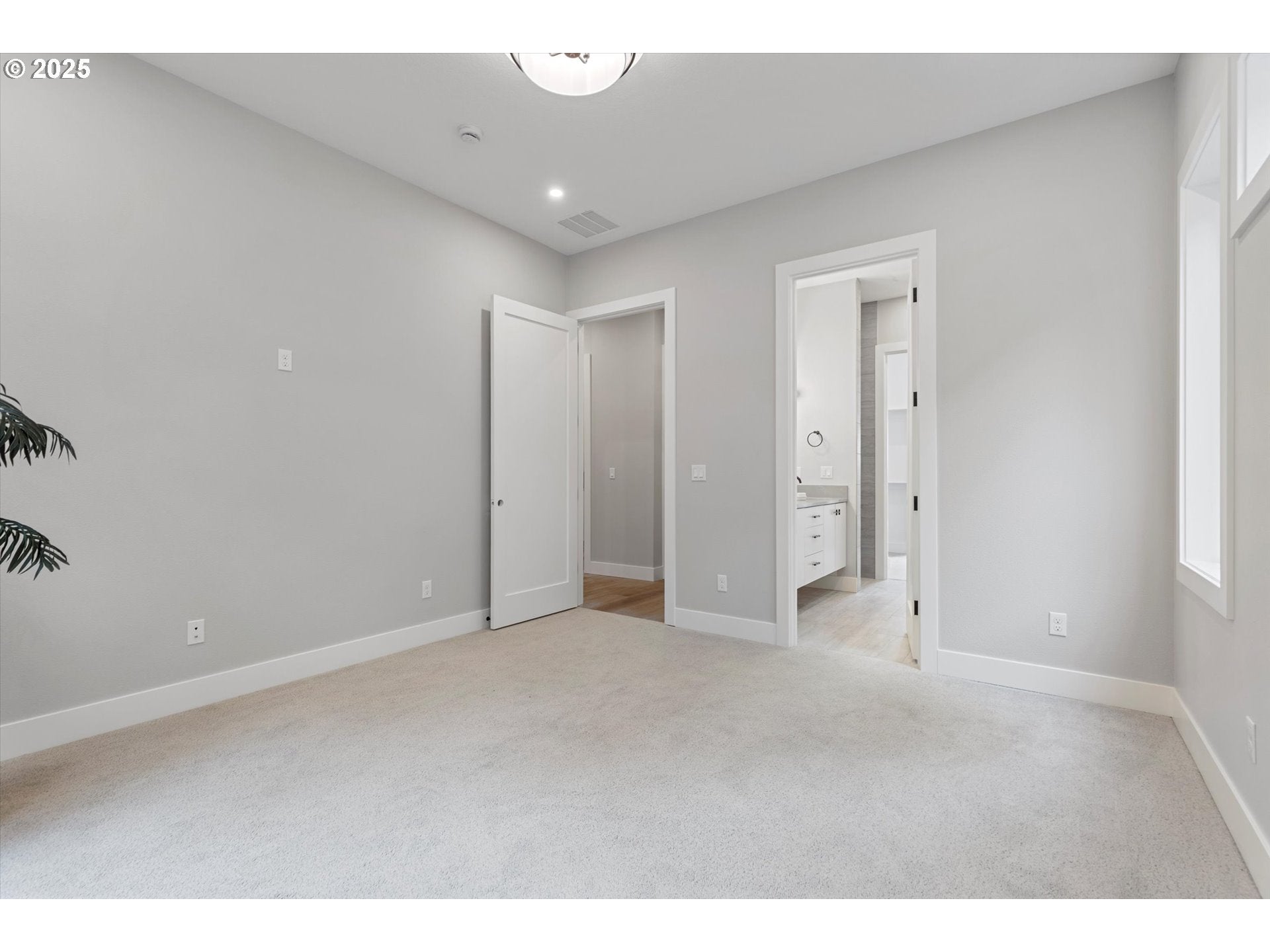 CannonBeach, Oregon, 97110, United States, 4 Bedrooms Bedrooms, ,4 BathroomsBathrooms,Residential,For Sale,2003076