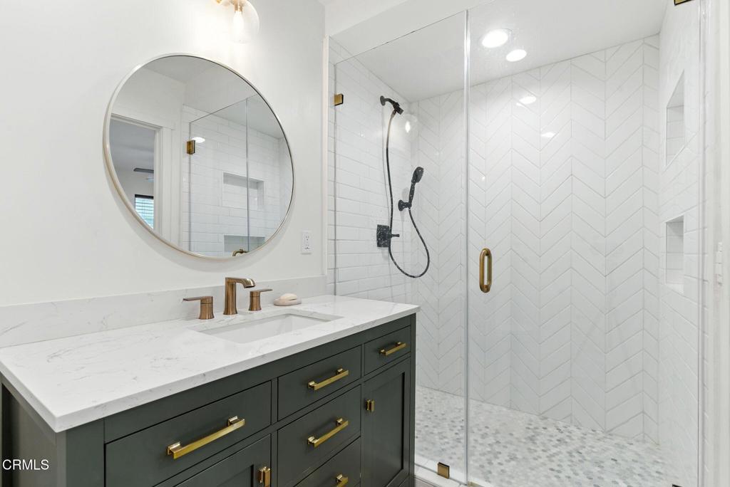 Lancaster, California, 93535, United States, 5 Bedrooms Bedrooms, ,3 BathroomsBathrooms,Residential,For Sale,1984972