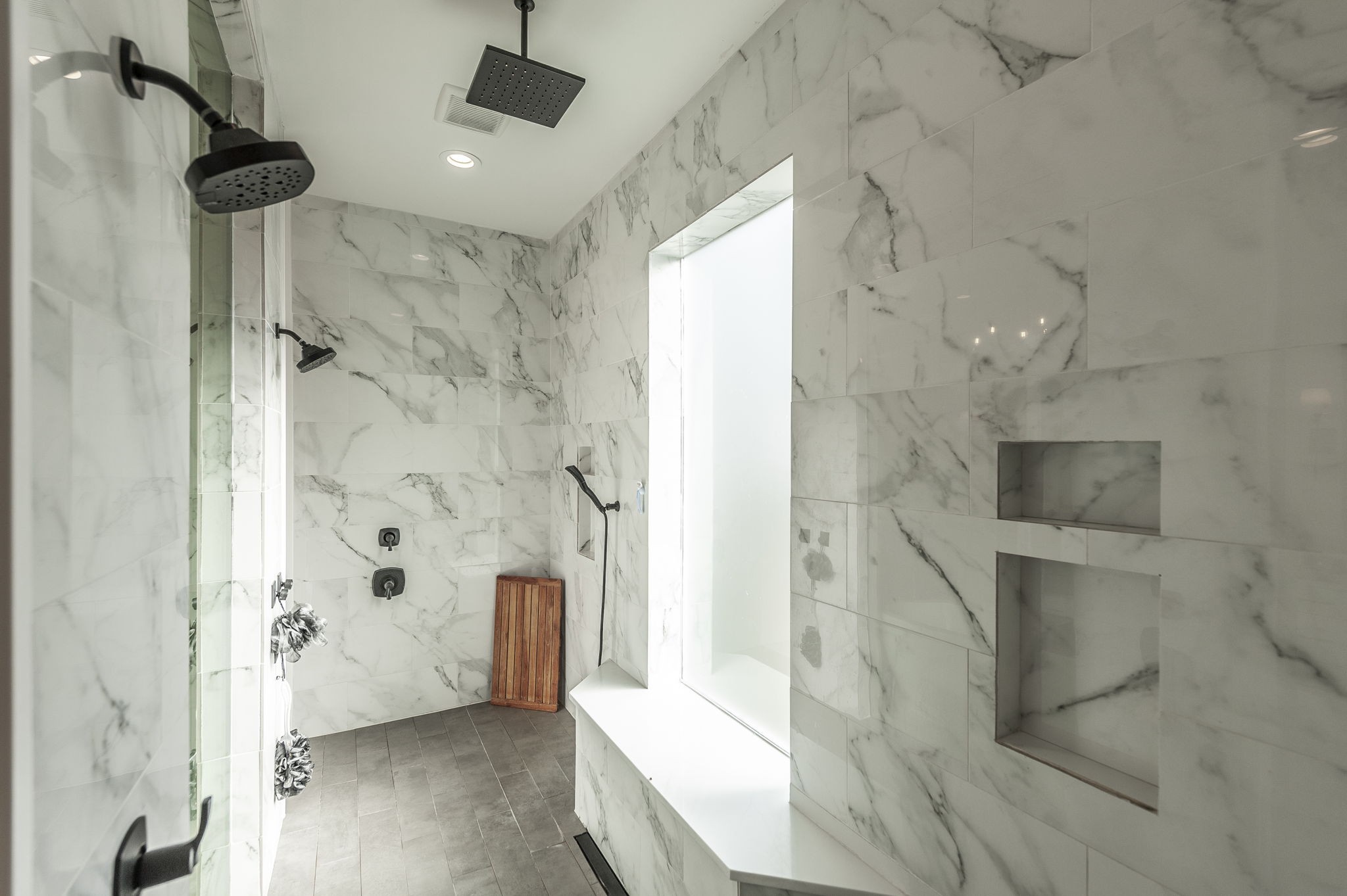 Goodlettsville, Tennessee, 37072, United States, 4 Bedrooms Bedrooms, ,6 BathroomsBathrooms,Residential,For Sale,1996833