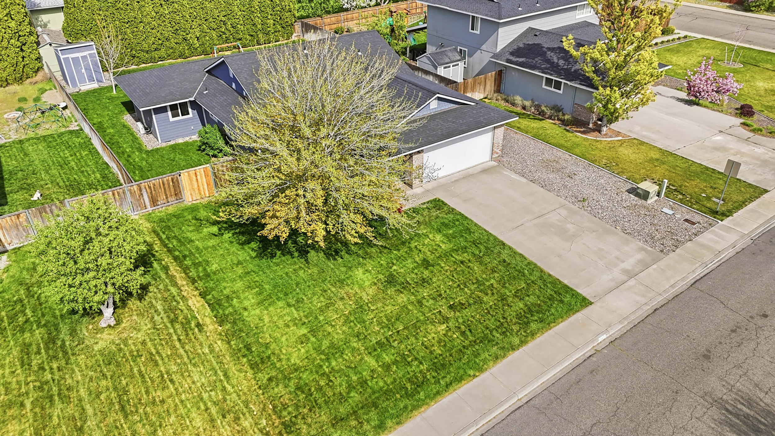  Charming 3-Bedrooms+ Office and RV/ Boat Parking - 物件實景