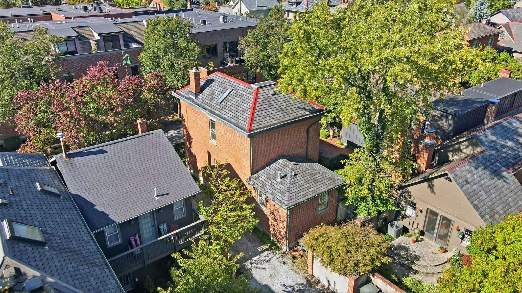 Columbus, Ohio, 43206, United States, 2 Bedrooms Bedrooms, ,2 BathroomsBathrooms,Residential,For Sale,1970918