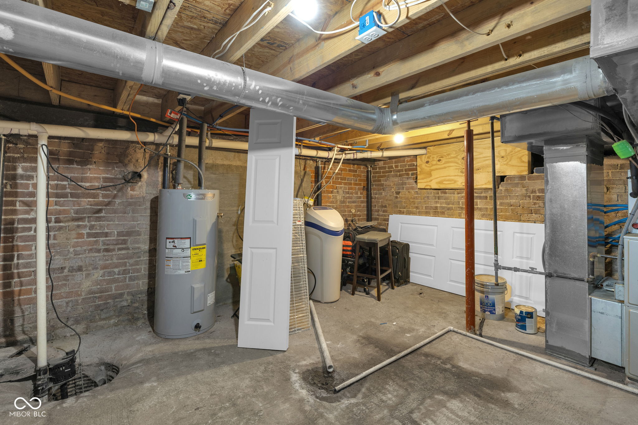 Indianapolis, Indiana, 46203, United States, ,Residential,For Sale,2010701