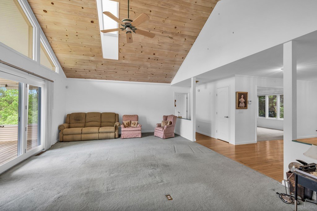 Hayesville, North Carolina, 28904, United States, 3 Bedrooms Bedrooms, ,4 BathroomsBathrooms,Residential,For Sale,1934980
