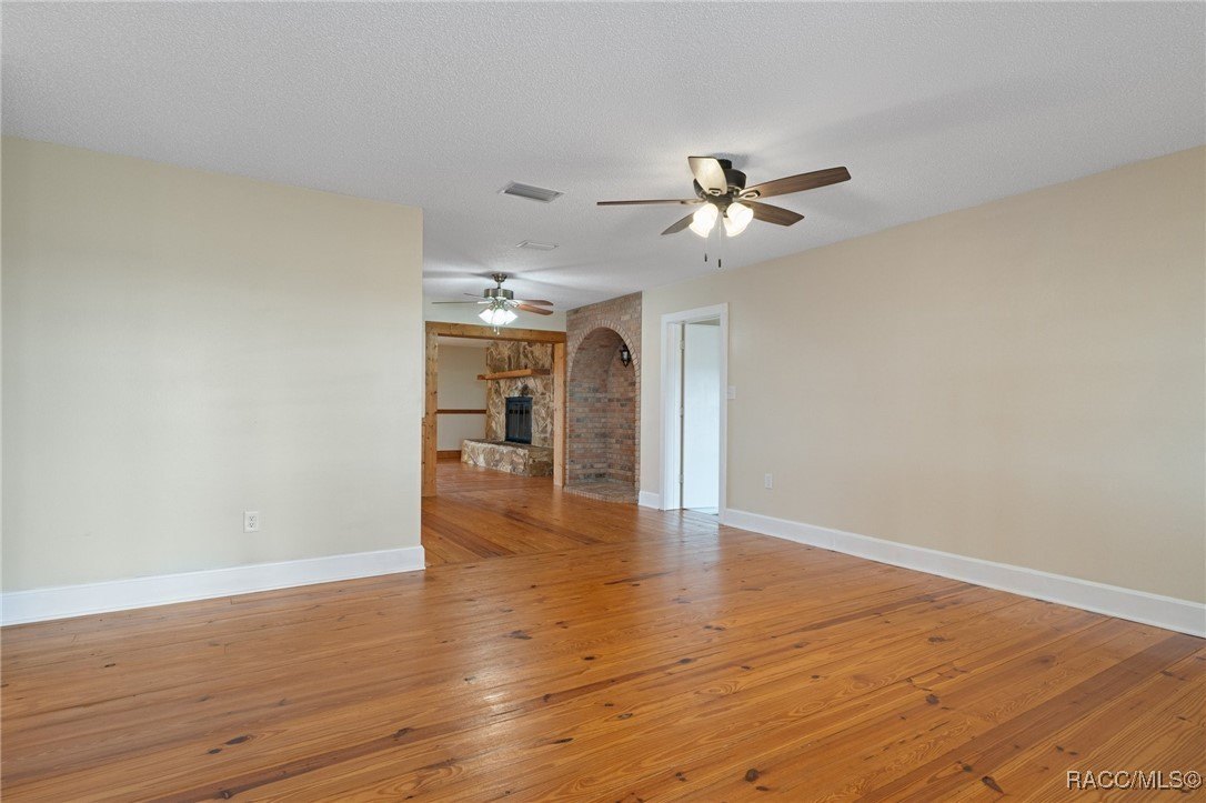 Floral City, Florida, 34436, United States, 3 Bedrooms Bedrooms, ,3 BathroomsBathrooms,Residential,For Sale,1982480