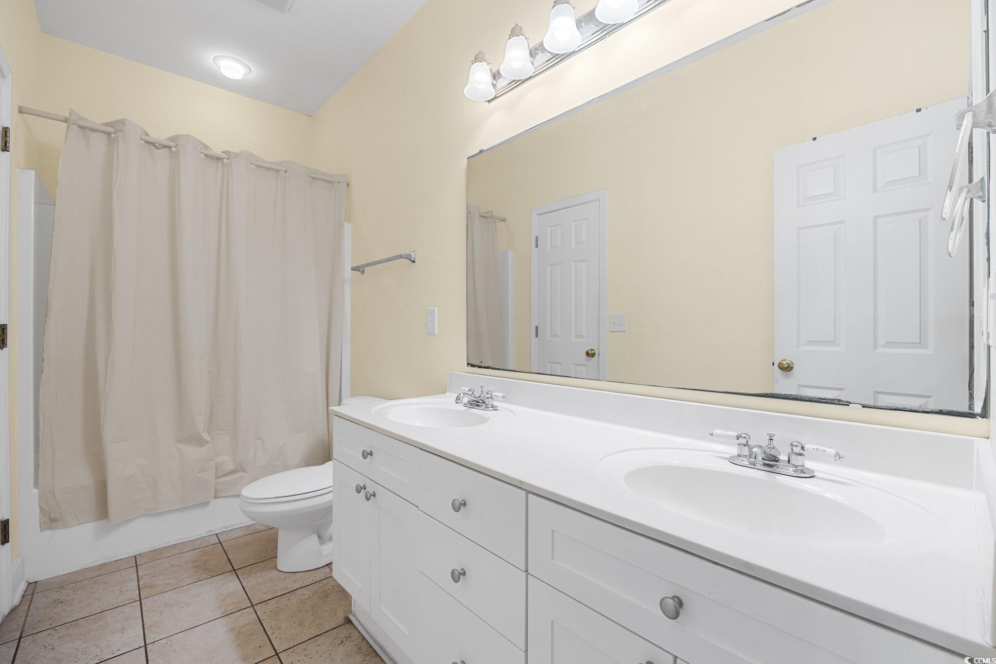 North Myrtle Beach, South Carolina, 29582, United States, 6 Bedrooms Bedrooms, ,5 BathroomsBathrooms,Residential,For Sale,1981254