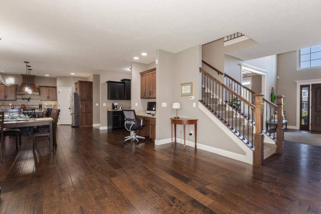 Bloomington, Illinois, 61705, United States, 5 Bedrooms Bedrooms, ,5 BathroomsBathrooms,Residential,For Sale,1817687