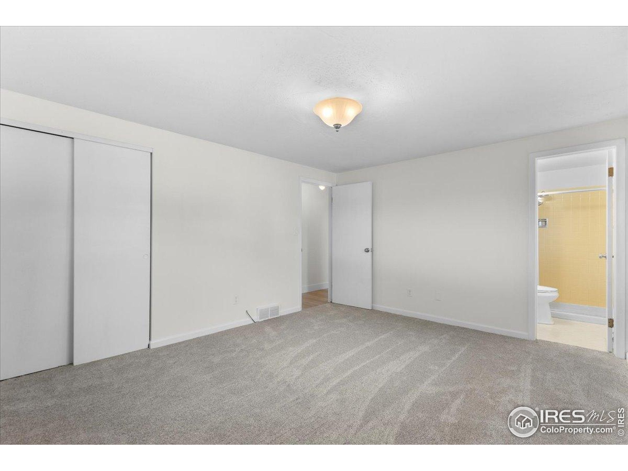 Loveland, Colorado, 80538, United States, 5 Bedrooms Bedrooms, ,1 BathroomBathrooms,Residential,For Sale,1988384