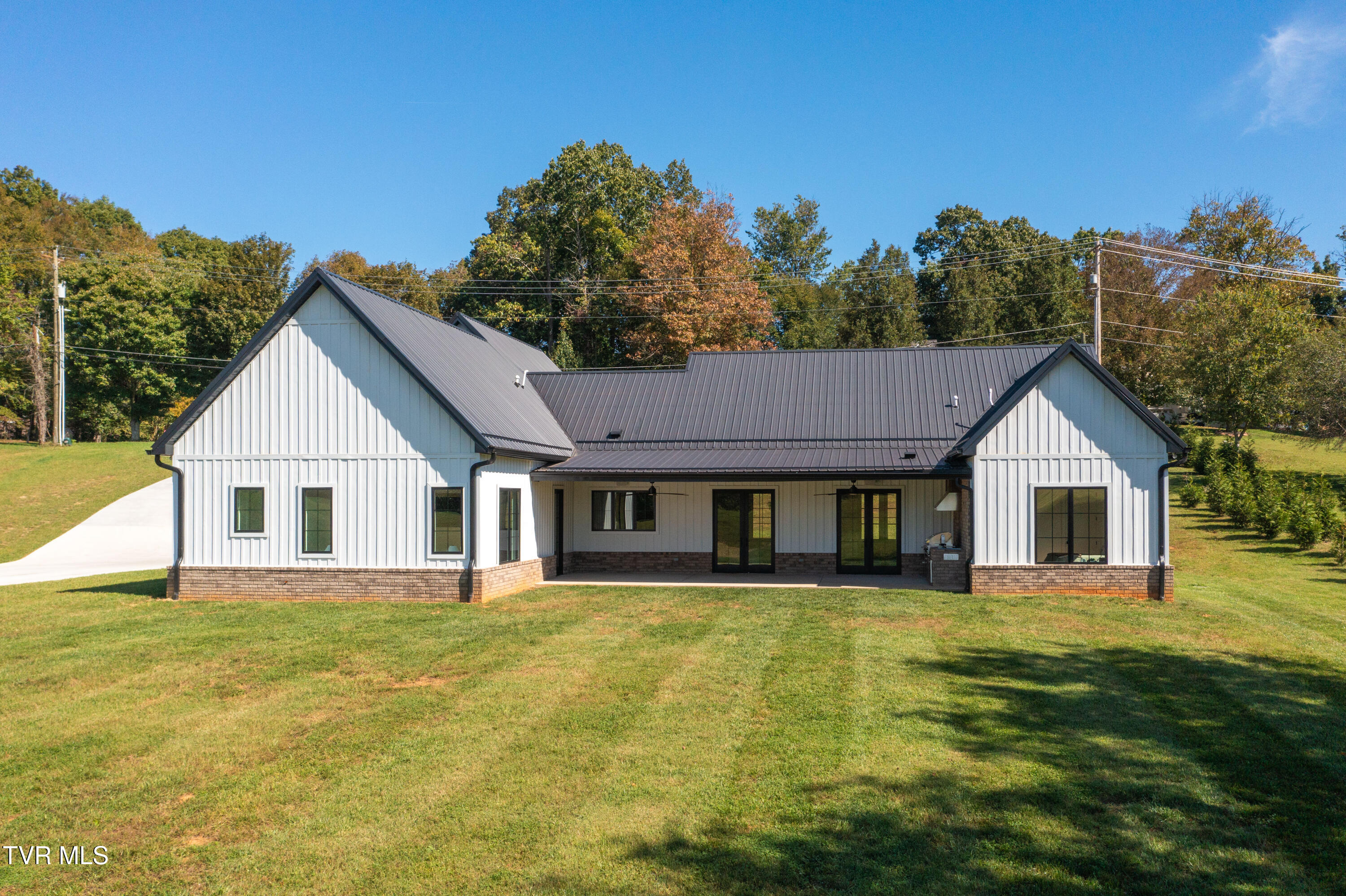 Kingsport, Tennessee, 37664, United States, 4 Bedrooms Bedrooms, ,4 BathroomsBathrooms,Residential,For Sale,1981214