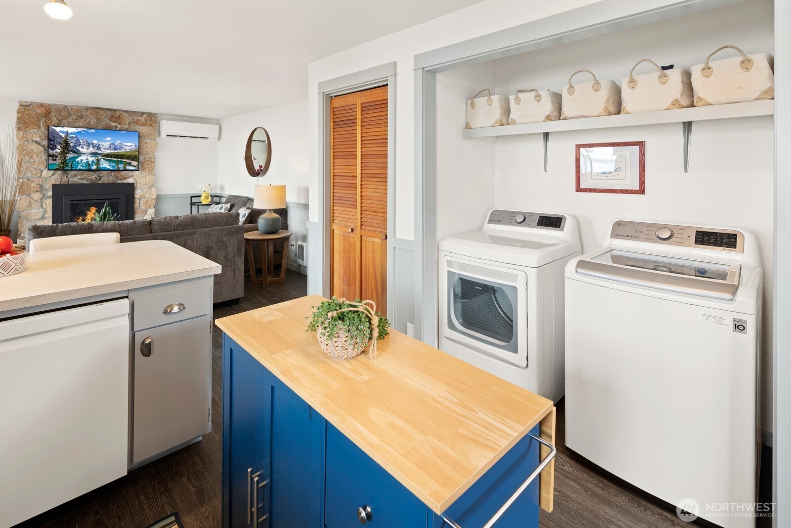 Langley, Washington, 98260, United States, 2 Bedrooms Bedrooms, ,1 BathroomBathrooms,Residential,For Sale,1848332