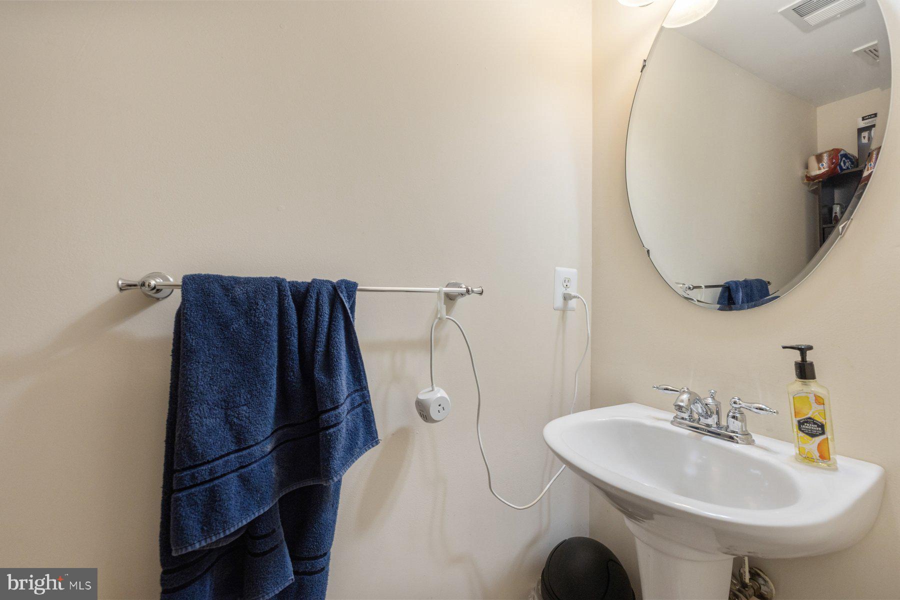 Hanover, Maryland, 21076, United States, 3 Bedrooms Bedrooms, ,4 BathroomsBathrooms,Residential,For Sale,2026428