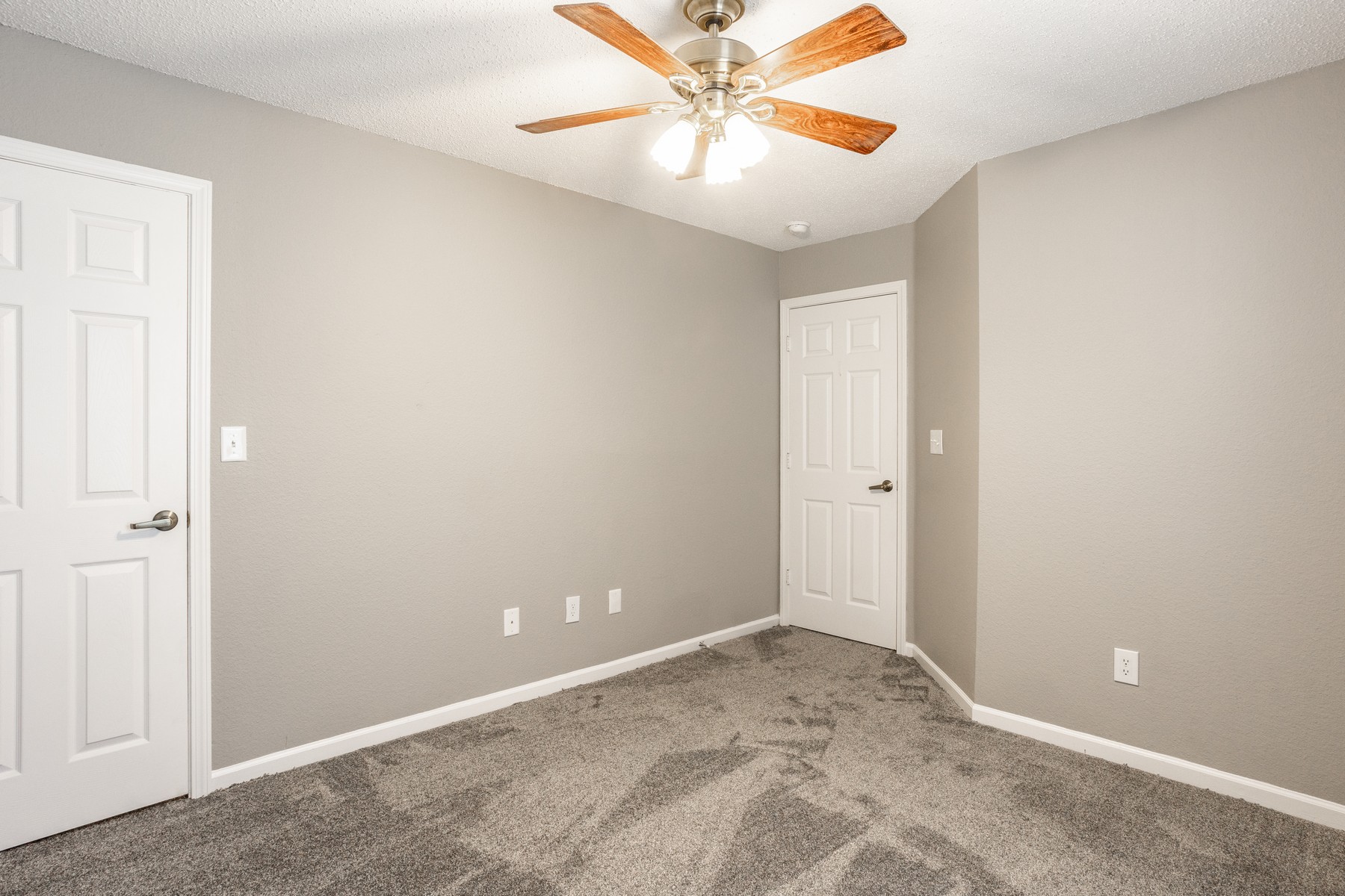  Four Bedroom Fishers Home with Fresh Updates - 物件實景